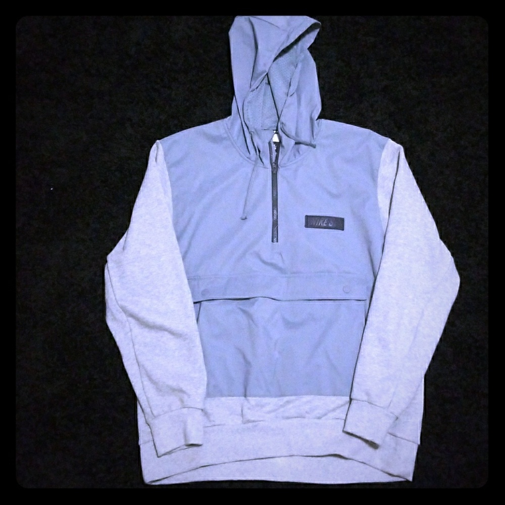 Nike Pullover